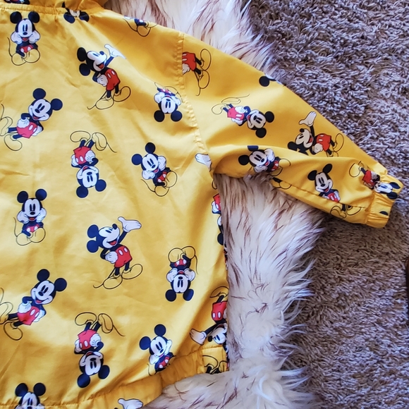 mickey mouse yellow jacket